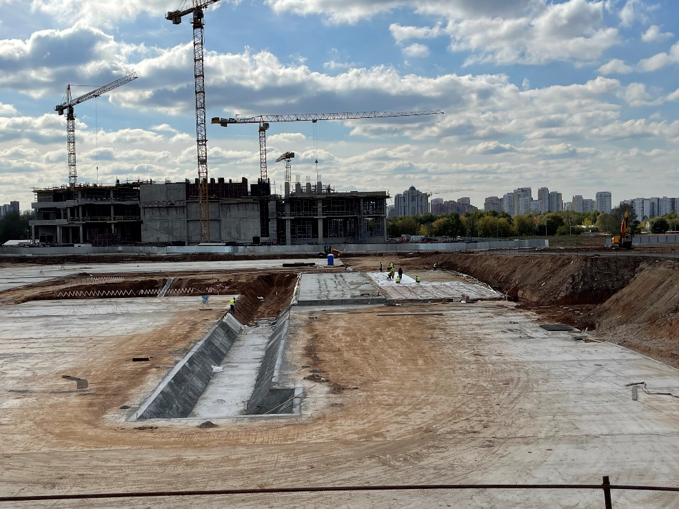 Устройство бетонной подготовки под фундаментную плиту в период с 06.08.2021 по 18.10.2021